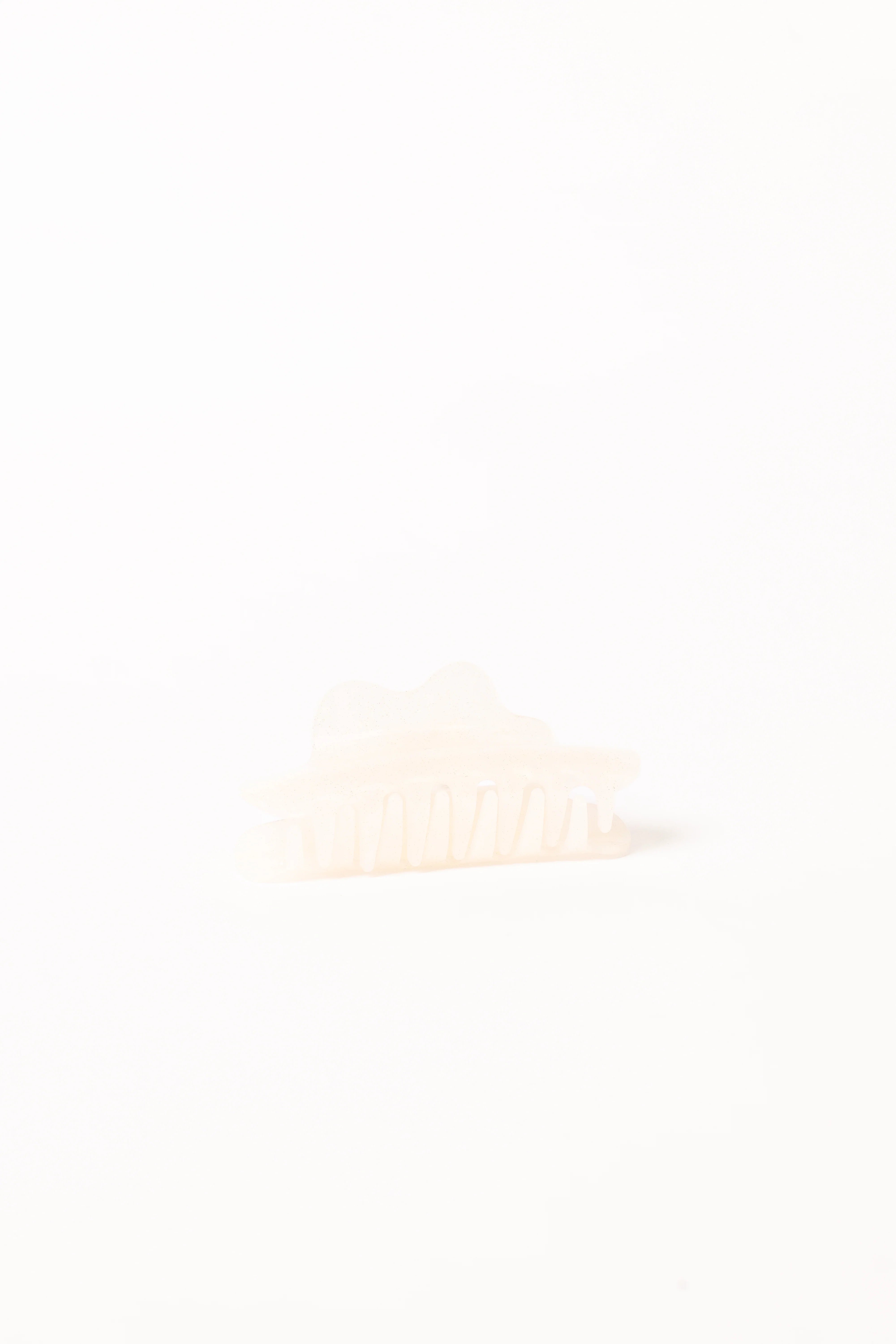 Peta Hair Clip - Pearl