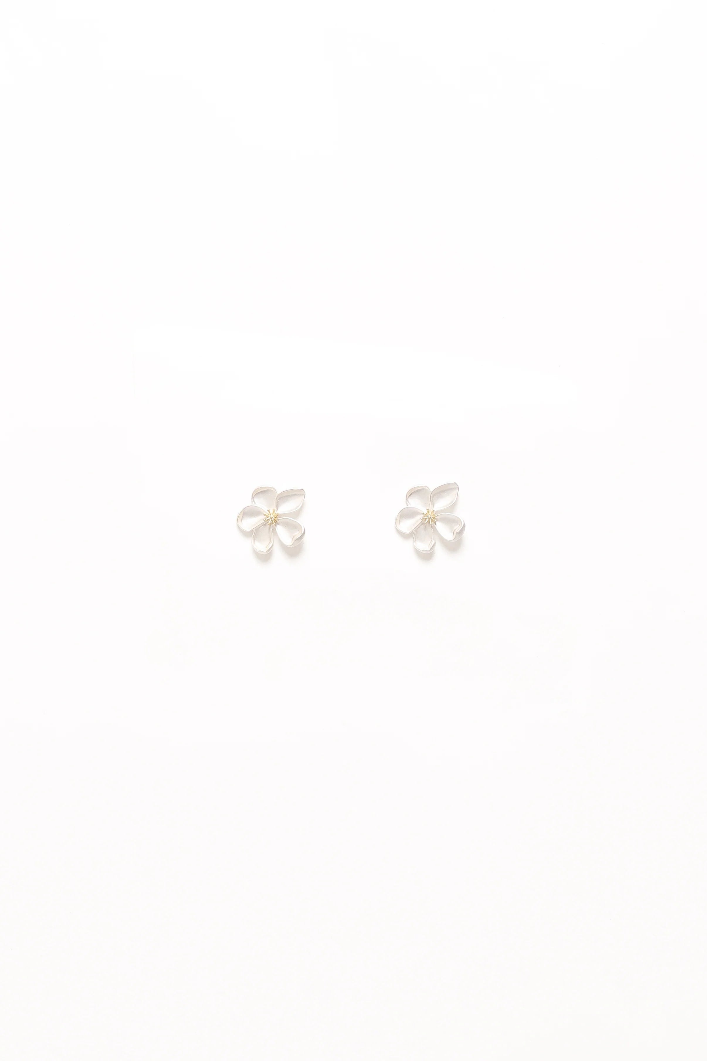 Gisella Flower Earrings - White