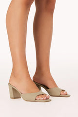 Quinea Mid Heel - Light Taupe Suede