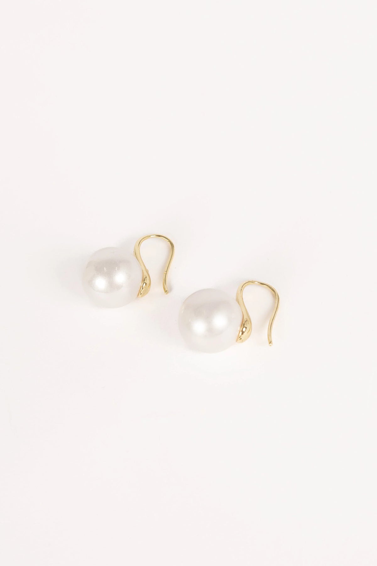 Daniella Pearl Earrings - Gold